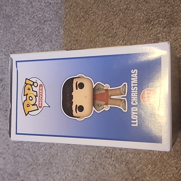 Lloyd Christmas Funko Pop - Picture 3 of 6